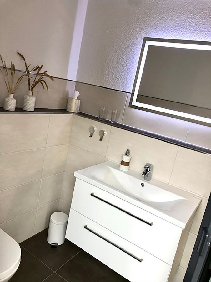 Neuhutten  Ferienhaus Traumzeit מראה חיצוני תמונה